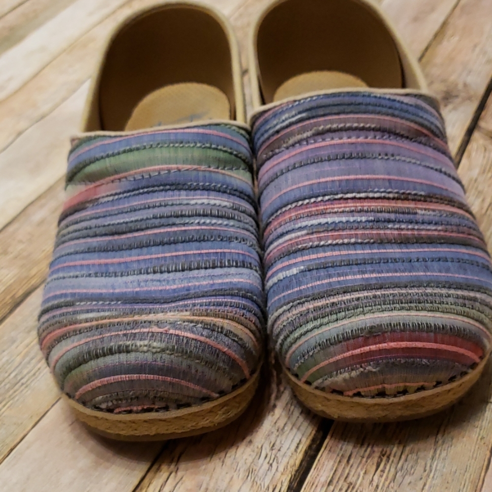 Dansko Clogs - Picture 3 of 7